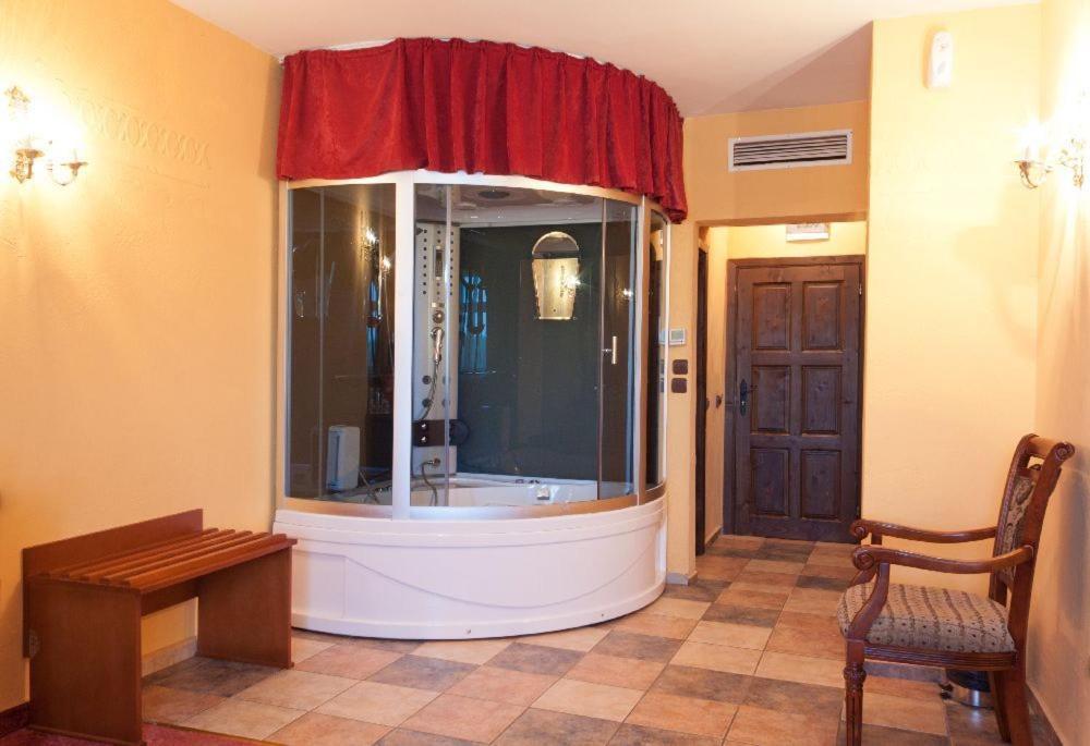 Kaloyanova Fortress Hotell Arbanasi Rom bilde